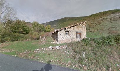 Zona dе senderismo - La Fábrica - Canales dе la Sierra