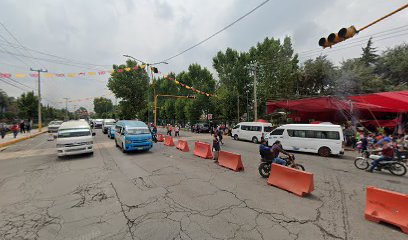 Cierre de paso por el tianguis