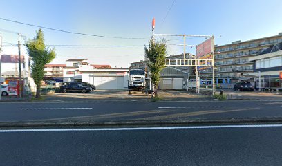 上野自動車（株） 兵庫園田店