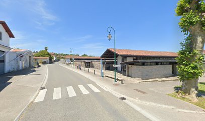 Bidache - Place du Fronton