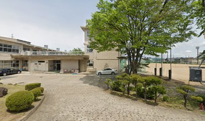 福島市立西信中学校