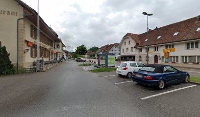HitchHike Fahrgemeinschaften Mitfahrpunkt Dorfplatz Holderbank