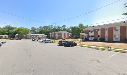 Zachary Arms Apartments