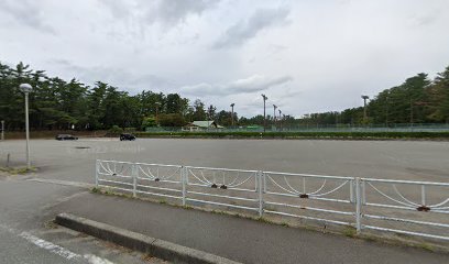 酒田市国体記念テニスコート駐車場