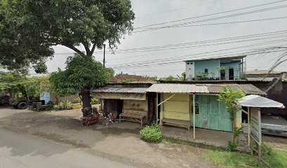 Bengkel mobil antik Basuki