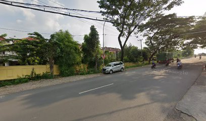 Pinggir Jalan