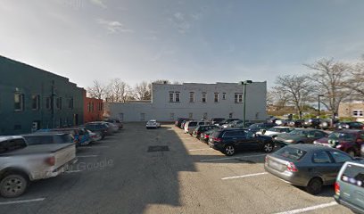 454 E Lake St Parking