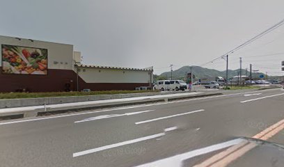 （有）熊坂クリーニング ファンズ霊山店