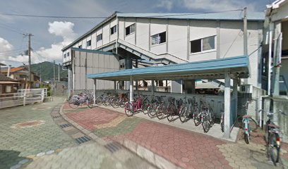 宮津駅南駐輪場