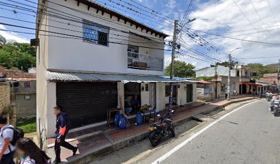 Central Venta De Pollo Y Cerdo