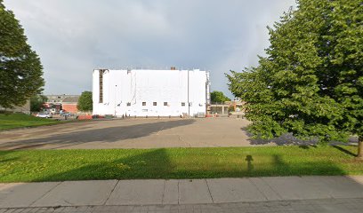 445 Albert St E Parking