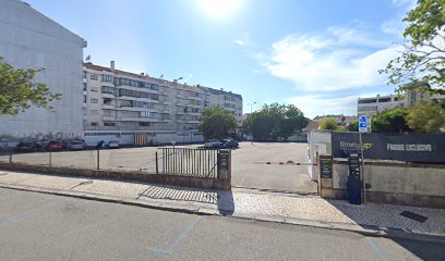 Parque de estacionamento privado