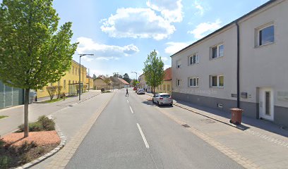 Kleinneusiedl Fischamender Straße