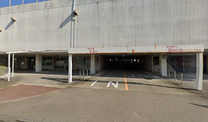 オークワ阿田和店屋上駐車場