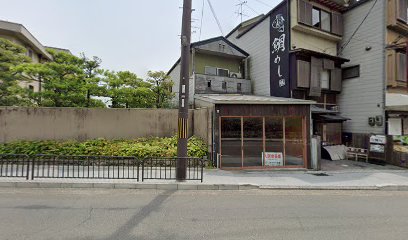 御殿八ツ橋本舗・金閣寺前直営店・とりあーで