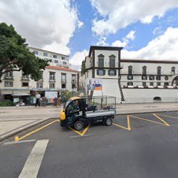 Loja Iref - Instituto De Reabilitação E Estomatologico Do Funchal Limitada Funchal