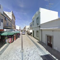 Loja de roupa Casa Nogueira - Comercio De Roupas, Louças,Atoalhados,Faqueiros, Lda. Vila Real de Santo António
