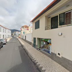 Loja de aparelhos electrónicos Tecniram - Soluções Informáticas e Formação, Lda. Machico