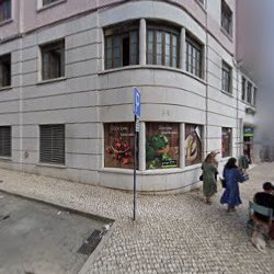 Loja de roupa Comprima E Descomprima - Com. Vestuário Decoração E Restauração Lda Lisboa