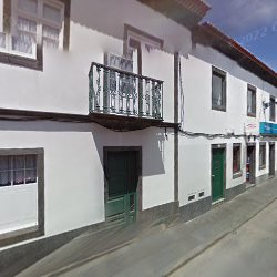 Loja de peças para automóveis Vítor Carlos Rodrigues Vicente - Comércio De Peças, Lda. Ribeira Grande