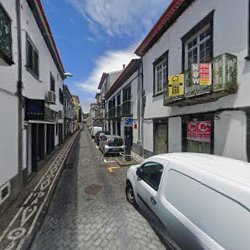 Loja de roupa Boutique Elegantíssima Ponta Delgada