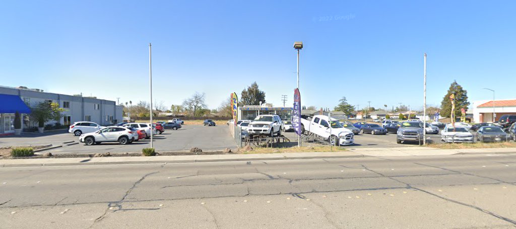 A & W Auto Plaza, 691 N Main St, Manteca, CA 95336, USA, 