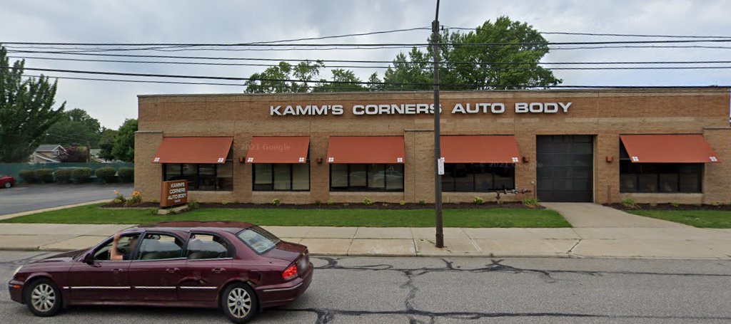 Kamms Corners Auto Body image 3