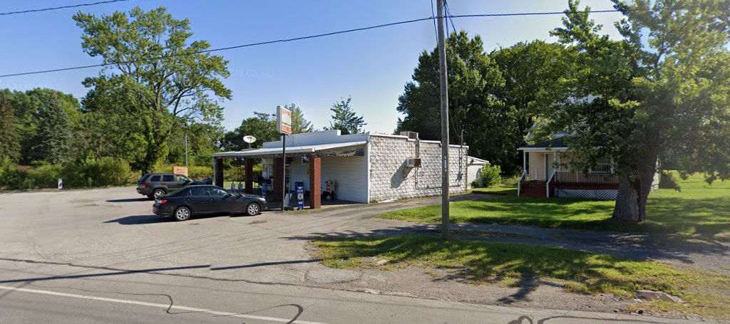 Niles Road Fruit Market