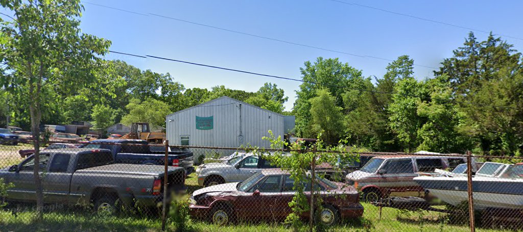 J & B Auto Sales & Salvage, 1180 Clearview Rd, Union, MO 63084, USA, 
