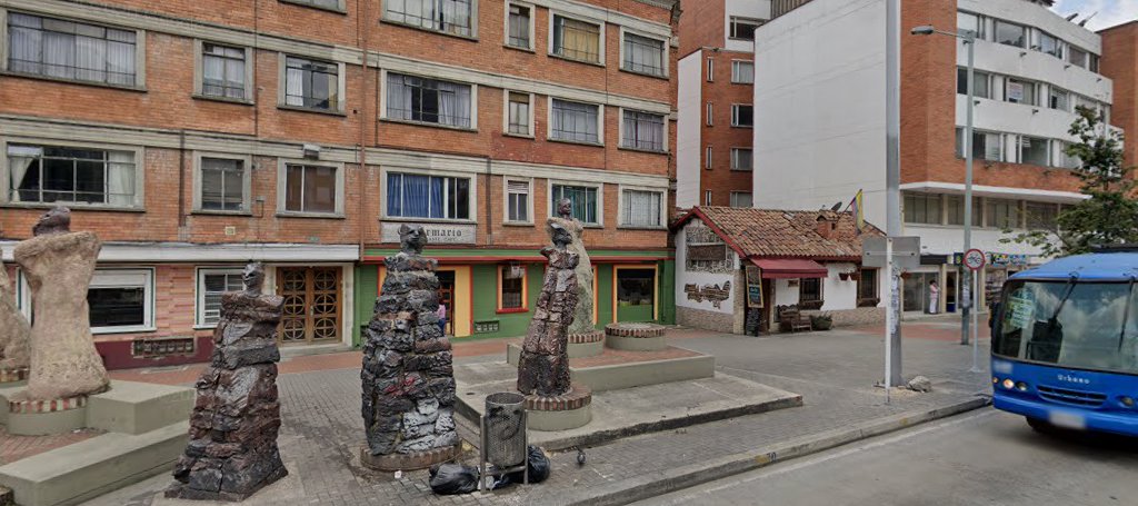 Escultura Las Edades de Bogotá