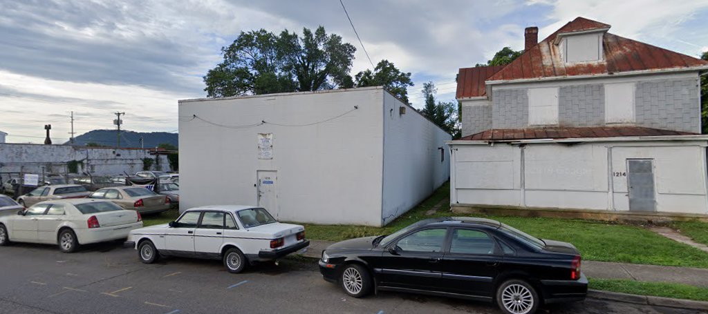 Boxy Swedish Car Center