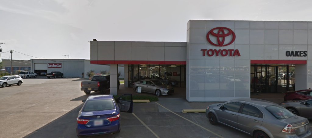 Oakes Toyota Service Center