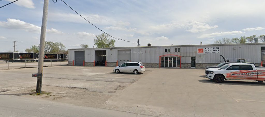 GATR Truck Center - Des Moines Body Shop