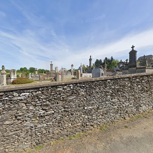 Cimetière à Saint-Bonnet-Briance