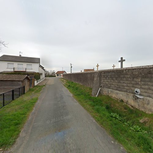 Cimetière à Neuvy-Grandchamp