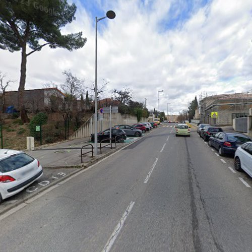 Borne de recharge de véhicules électriques larecharge Charging Station Aix-en-Provence
