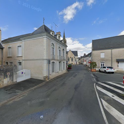 Église catholique Communauté Petites Soeurs Saint François d'Assise Morannes sur Sarthe-Daumeray