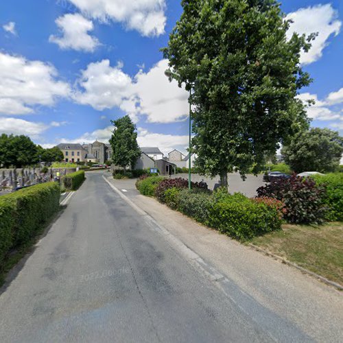 Cimetière à Saint-Ouën-des-Toits