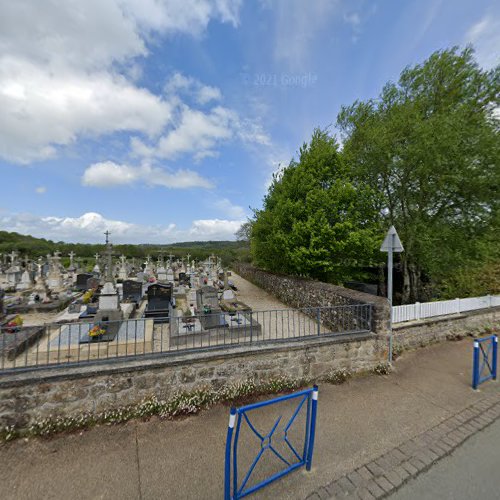 Cimetière à Le Juch