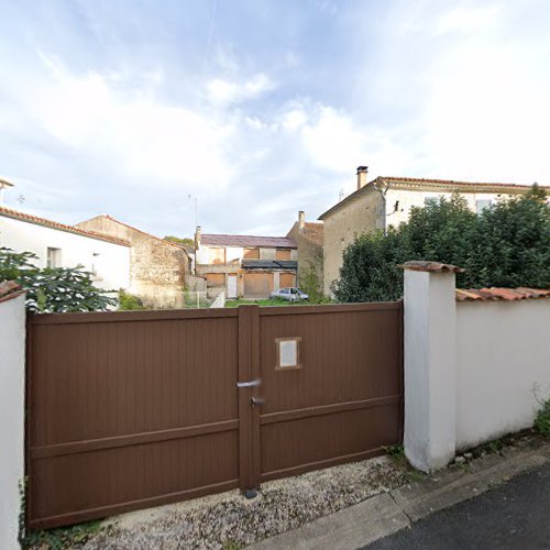 Maison Paroissiale de Saint Hilaire à Saint-Hilaire-de-Villefranche