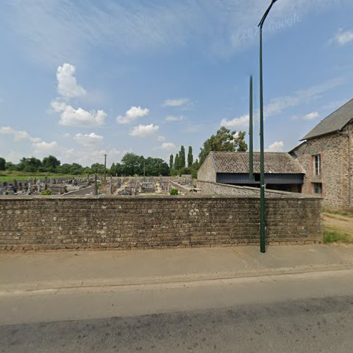 Cimetière à Passais-Villages