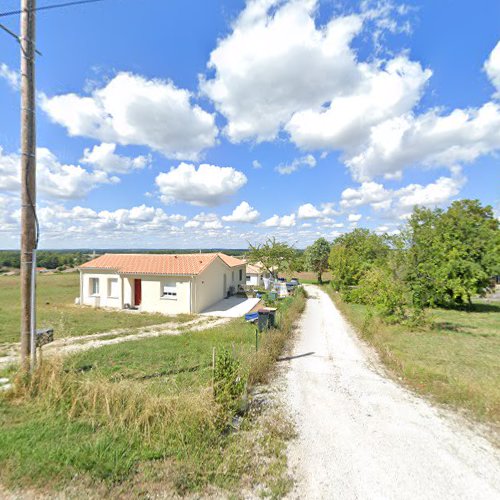 Route du Vignac à Roullet-Saint-Estèphe