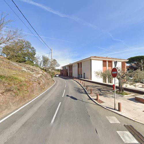 Borne de recharge de véhicules électriques Réseau eborn Charging Station Roquebrune-sur-Argens