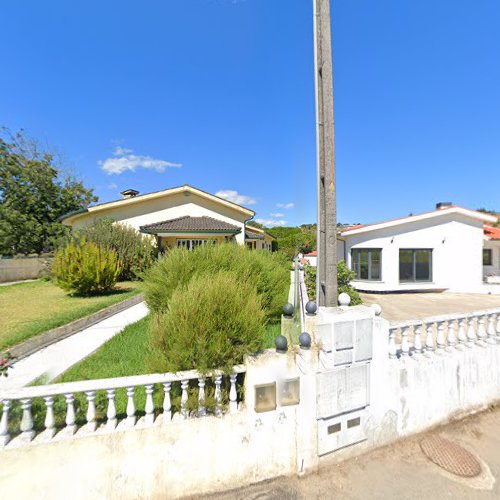 Casa Pedra - Purificação & Gomes - Decorações, Cortinados E Acessórios, Lda em Valença