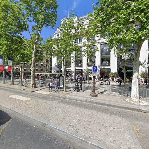 Yard Champs Élysées à Paris