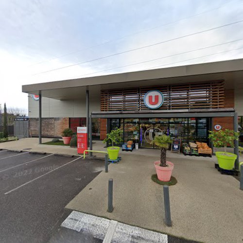 Супермаркет à Châteauneuf-du-Rhône