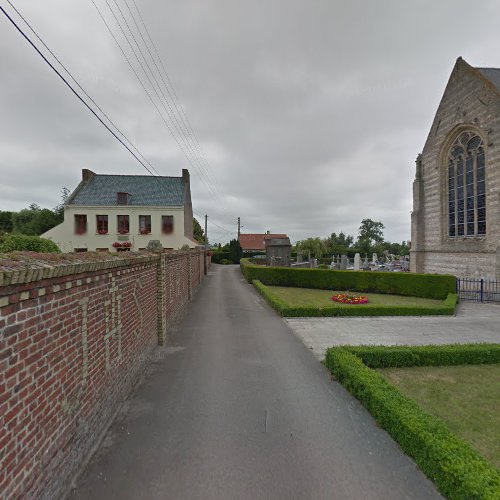 Église catholique Saint-Folquin à Volckerinckhove et son Cimetière à Volckerinckhove