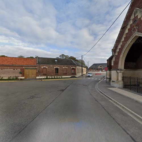 Eglise de LE PLESSIER-ROZAINVILLERS à Le Plessier-Rozainvillers