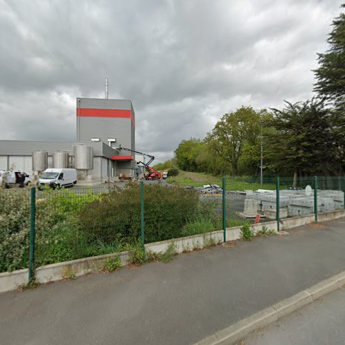 Atelier de réparation pour poids lourds Garnier Transport GLT Mésanger