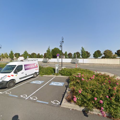 Borne de recharge de véhicules électriques Eco Charge 77 Charging Station Fresnes-sur-Marne